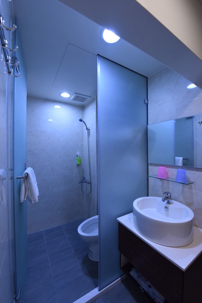 九九商旅 Hotel Taichung Buitenkant foto